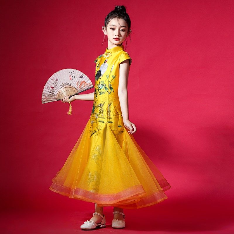 女童走秀旗袍复古中式国风礼服秀场比赛时尚女孩主持人古筝演出服