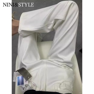 白色窄版阔腿加绒牛仔裤女秋冬2024新款高腰宽松垂感小个子直筒裤