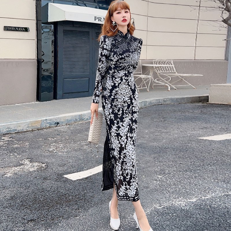 超火新中式显身材改良旗袍年轻款高端气质显瘦长袖连衣裙女秋冬款