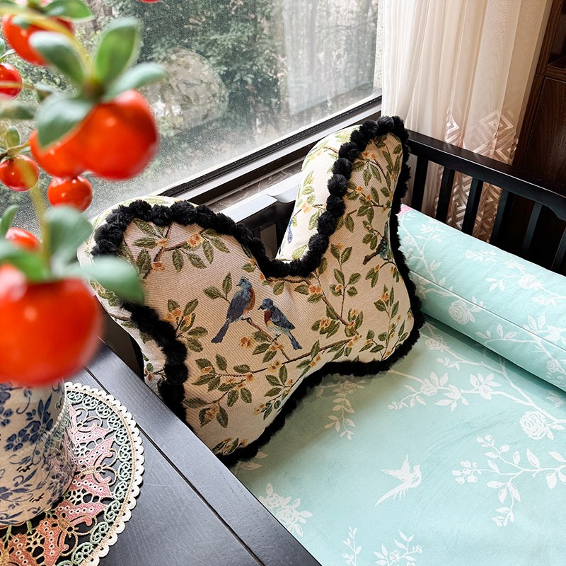 喜上眉梢蝴蝶抱枕护腰靠垫复古风氛围感靠枕高级感沙发造型枕腰靠