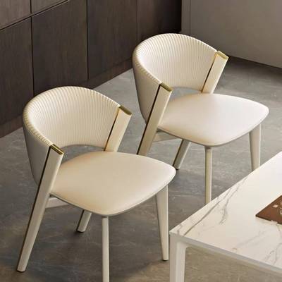 意式轻奢餐椅家用极简餐厅靠背凳子2025新款高级感餐桌椅网红CC椅