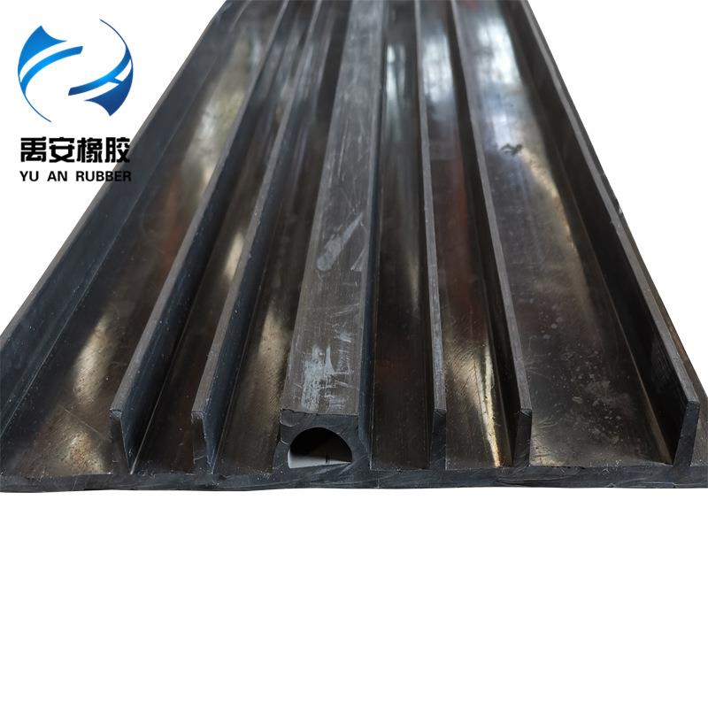 禹安注浆管中埋橡胶止水带直销外贴式背贴式钢边橡胶止水带