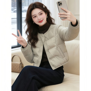 2025冬季新款轻薄羽绒棉服女小个子洋气短款方格块棉衣简约短外套