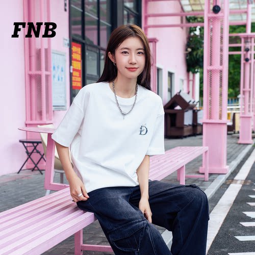 美国FNB白色圆领短袖宽松字母T恤