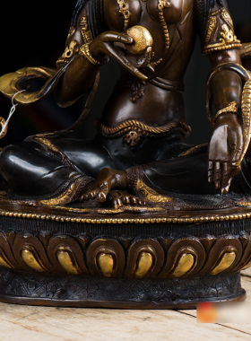 新品《地藏王菩萨》铜p像 尼泊尔手工10寸青铜镀金雕花现代摆件