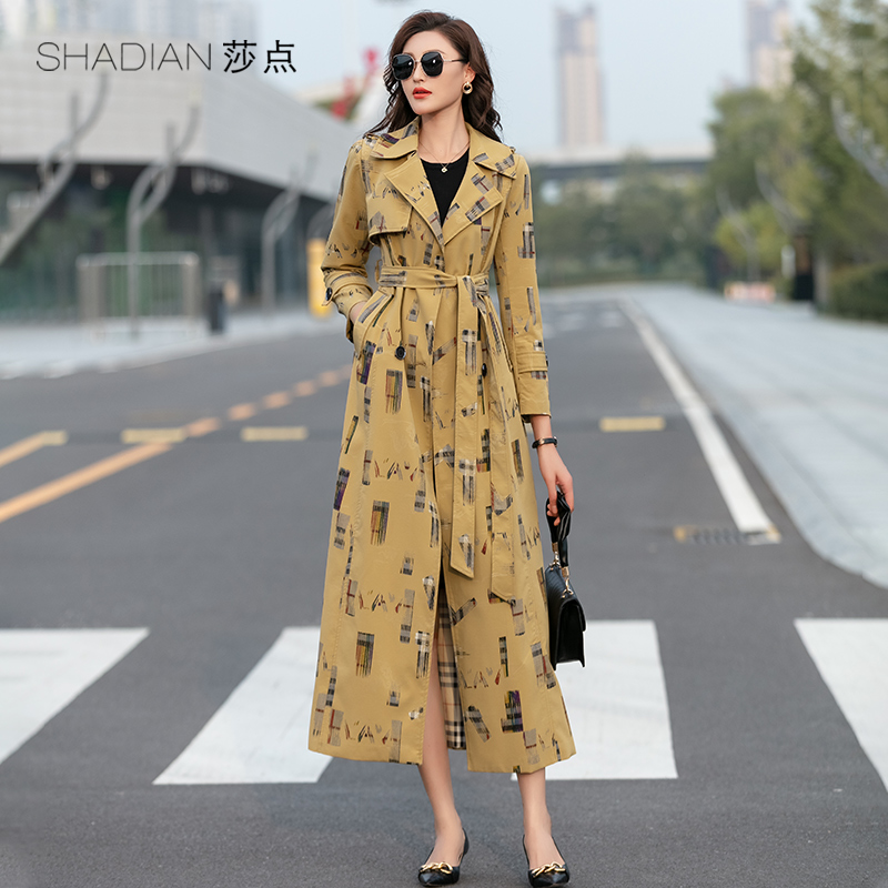 酒红色双排扣风衣外套女春秋2021年早秋新款中长款流行过膝大衣