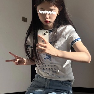 T恤甜辣女上衣 夏季 2024新款 复古窄版 撞色印花设计感圆领正肩短袖