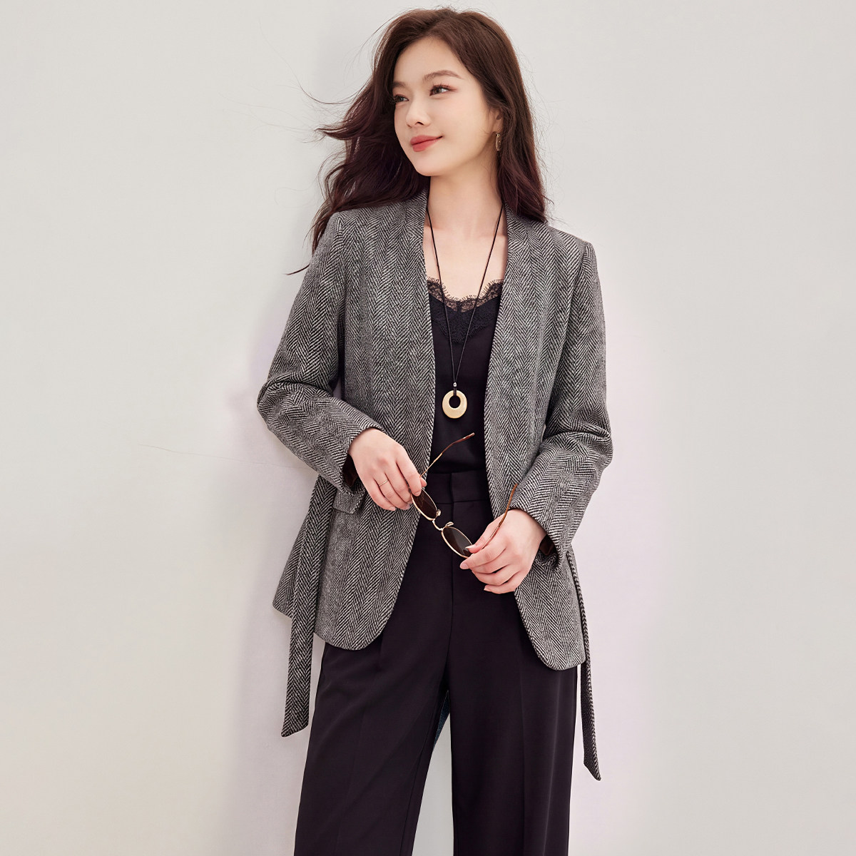 诗萌灰色人字纹收腰通勤西装女
