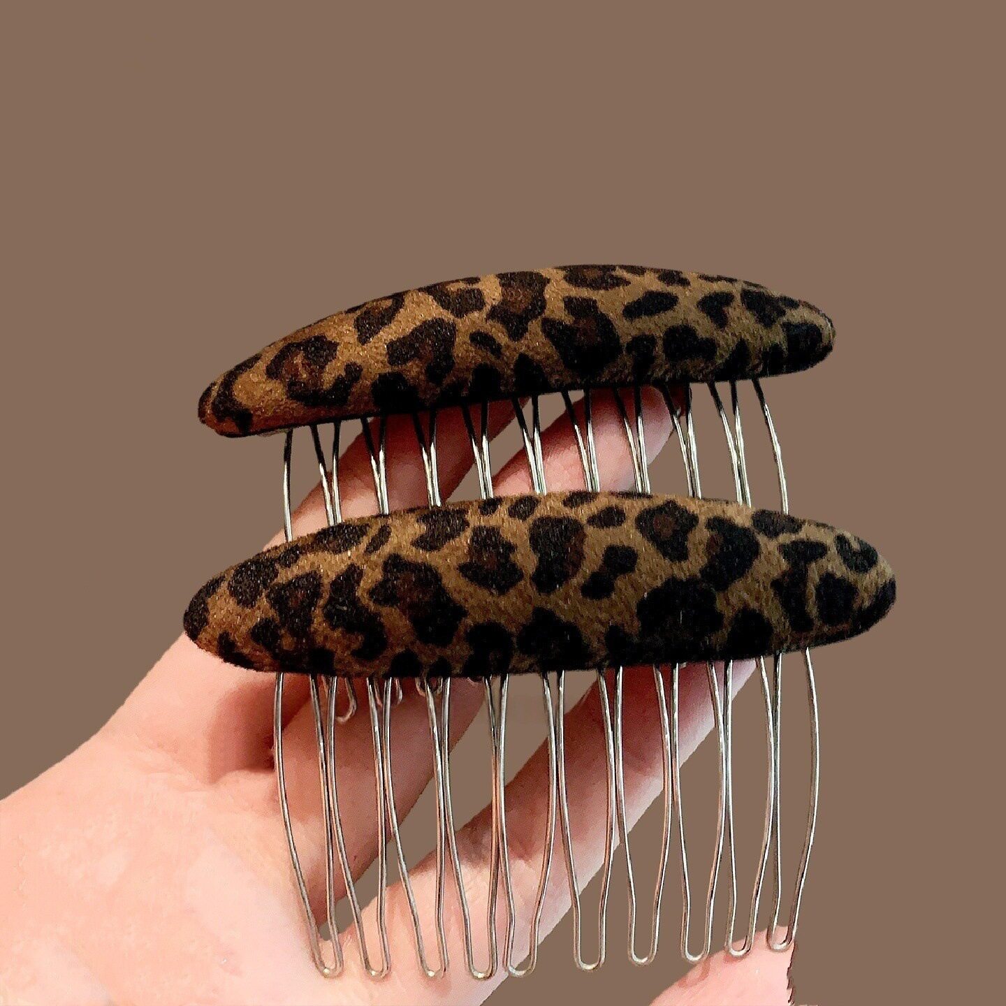 【下单立减50】豹纹刘海倒插梳植绒梳发卡防滑丸子头饰盘发夹_jh