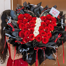 38女神节99朵红玫瑰花束订婚生日鲜花速递女友广州成都同城配送