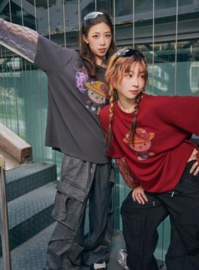 蕾丝拼接猫咪印花宽松版高弹磨毛柔软运动长袖T恤训练打底衫女