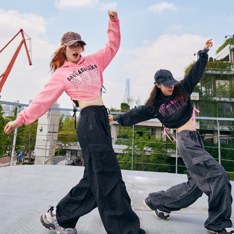 街舞侧腰抽绳字母刺绣连帽卫衣