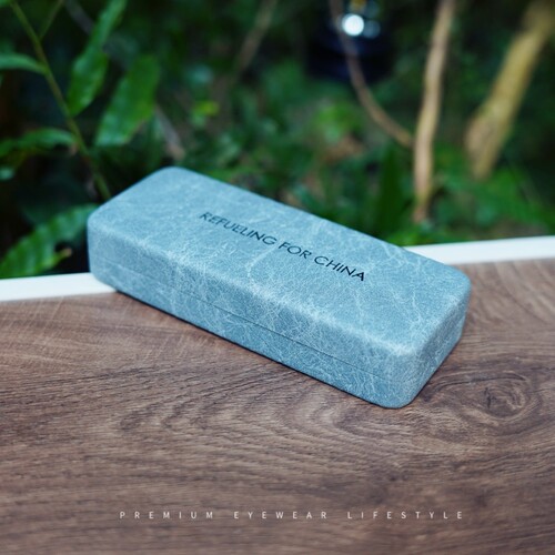 MARCWOOD眼镜盒送眼镜布