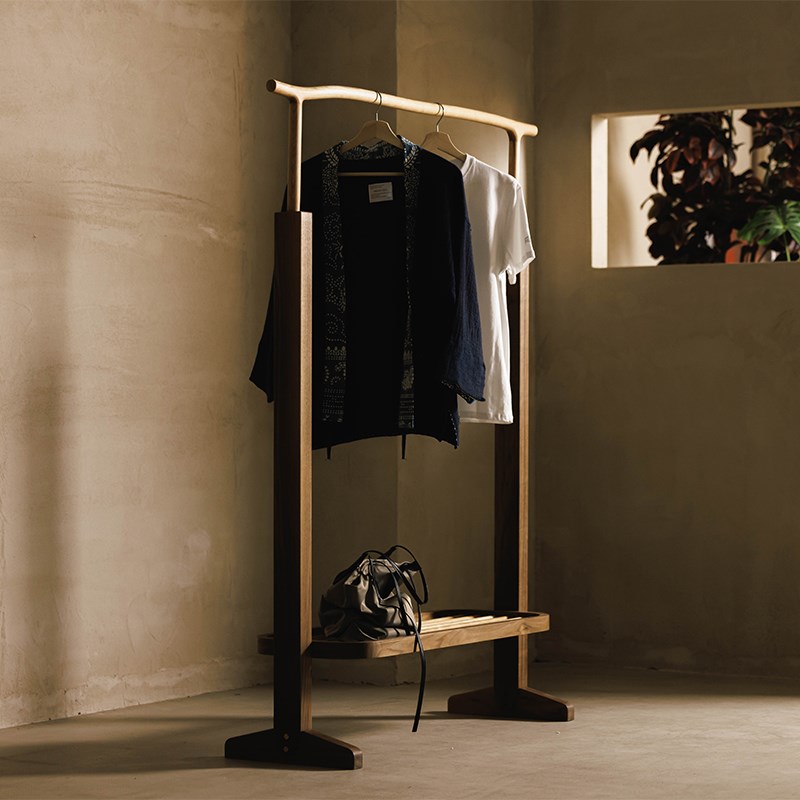 以山 枝繁衣架 实木落地衣帽架卧室客厅玄关黑胡桃挂衣架子樱桃木