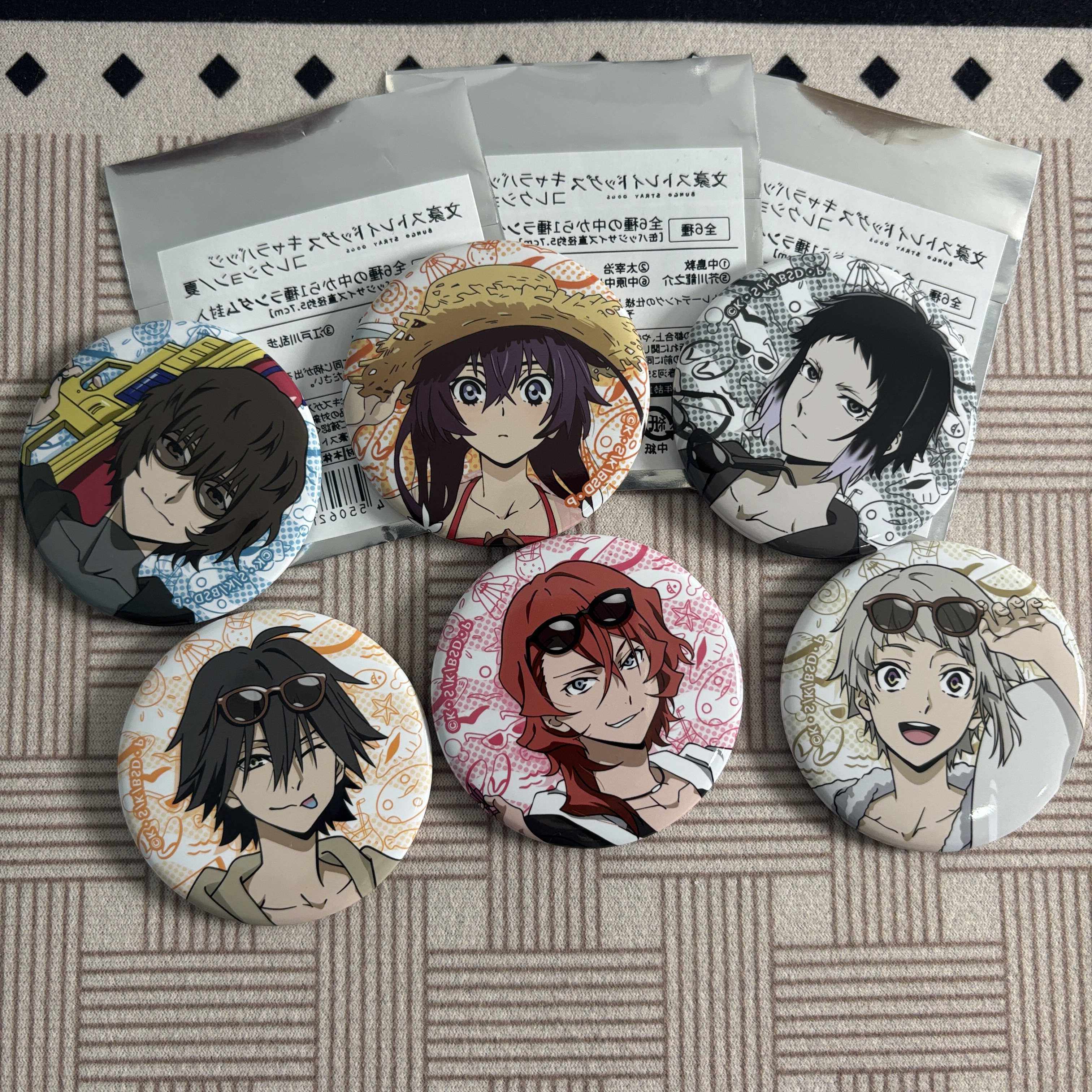 文豪野犬-夏日泳装吧唧二次元徽章默认初瑕胸针挂件现货原袋发货
