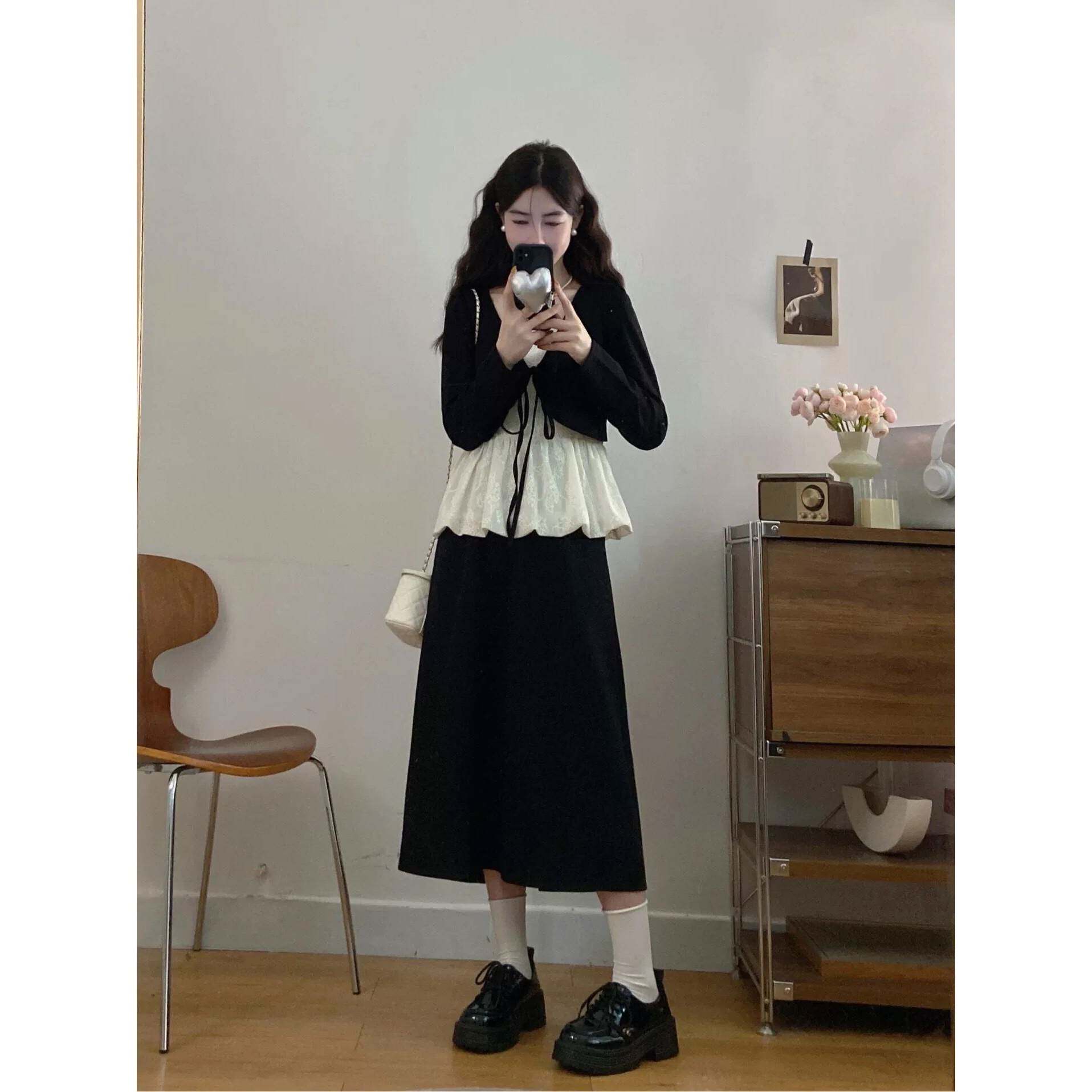 大码女装韩版气质套装裙秋季假两件蕾丝上衣胖MM显瘦半身裙两件套