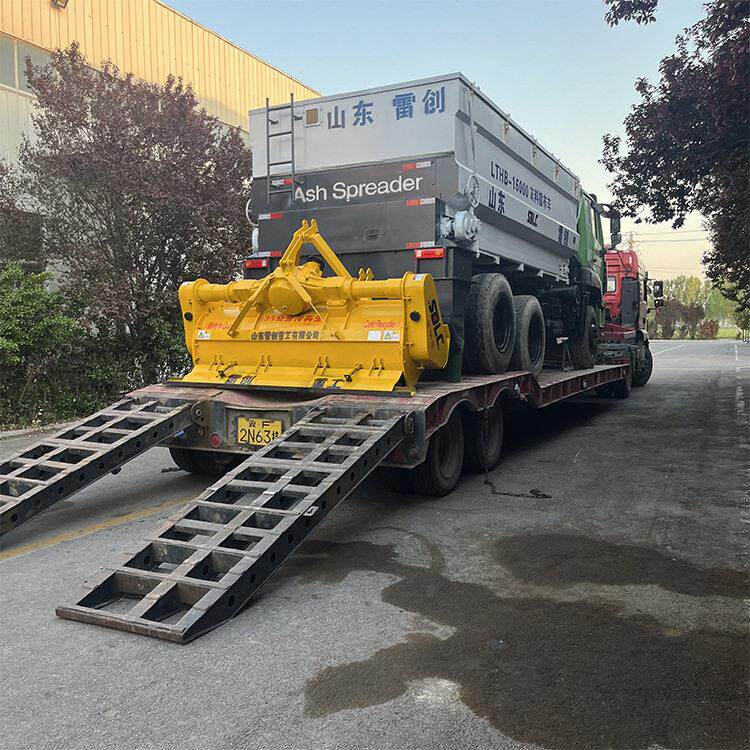 工地修路用铺灰车 多功能水泥白灰撒布机 撒灰均匀