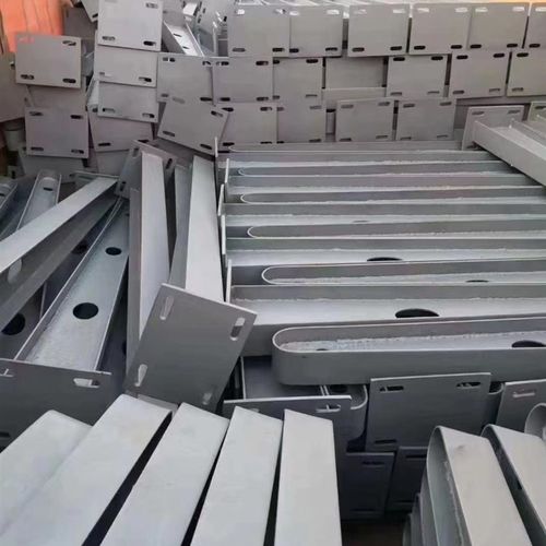 定制不锈钢玻璃钢梁雨棚碳钢牛腿支架钢架H型钢结构挑梁幕墙爪件