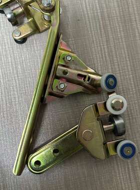 汽车零件移门滚轮总成HIACE 68039-26070 68320-26010