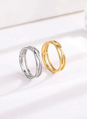 2025新款镂空钛钢高级质感潮流18k金色女款小众设计戒指魅力闪耀