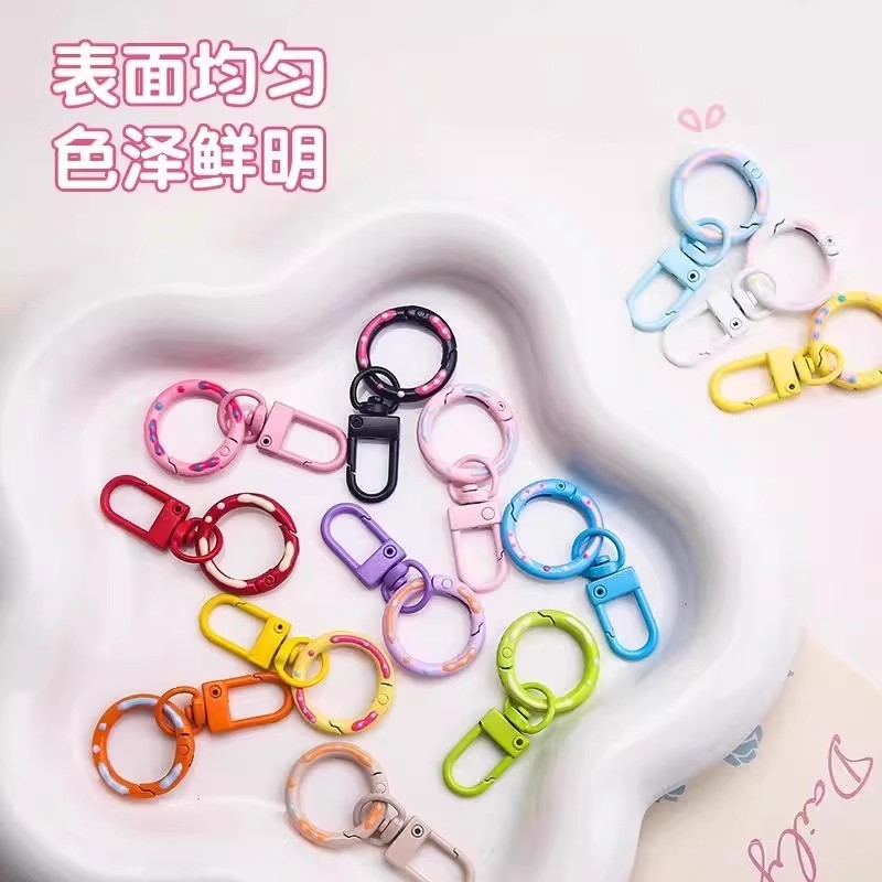 糖果色手绘甜甜圈弹簧钥匙扣