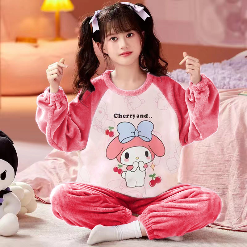 新款女孩法兰绒睡衣冬天不怕冷