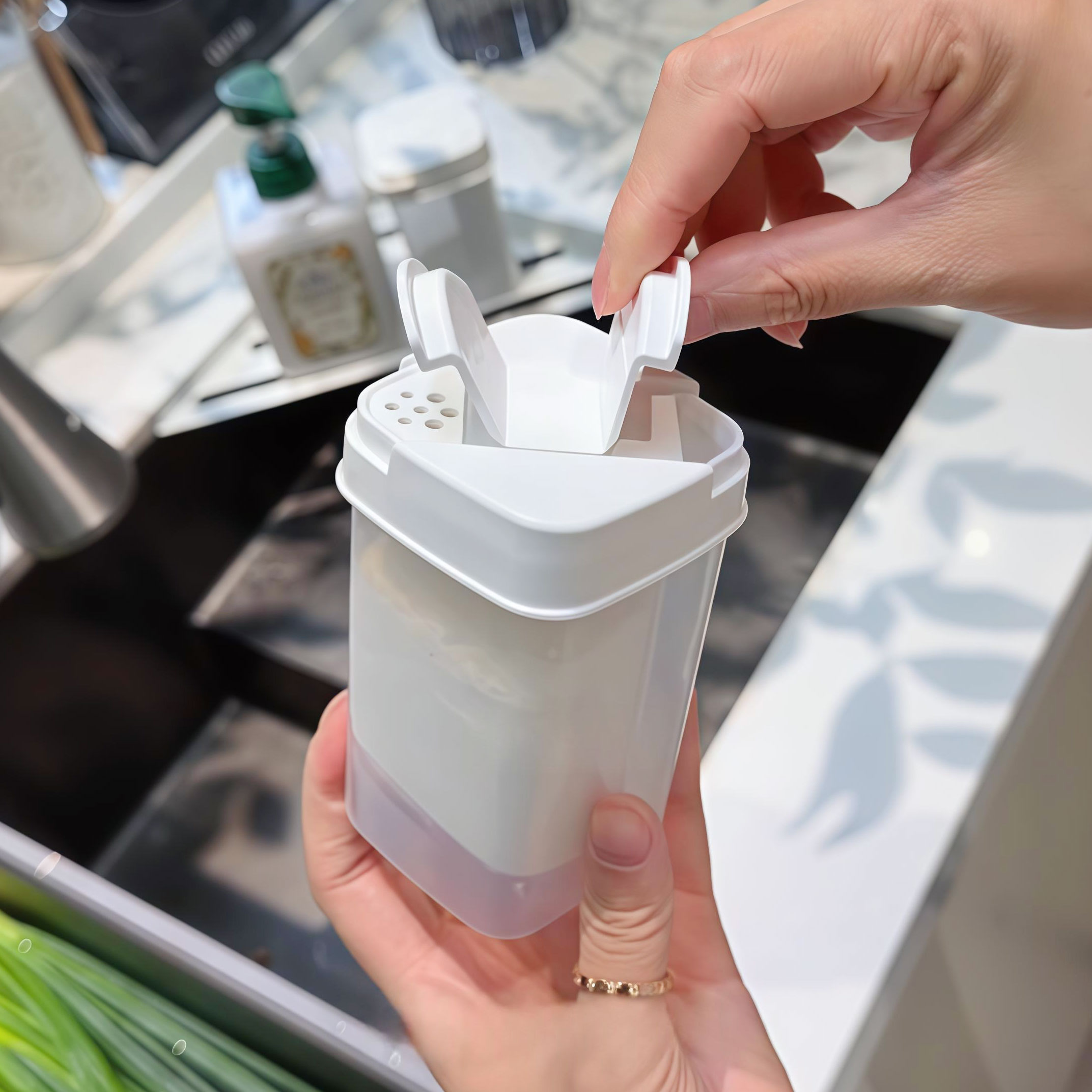 【厨房好物】双盖调料瓶可视佐料瓶密封调味盒香料储物罐调味收纳