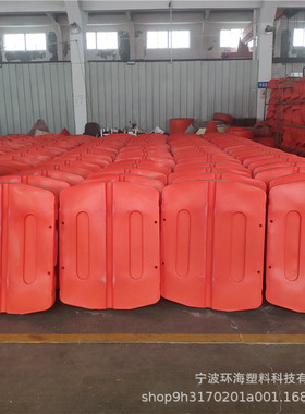 FT800海面垃圾打捞浮桶 两片对夹组合拦污浮体中间夹镀锌网漂浮筒