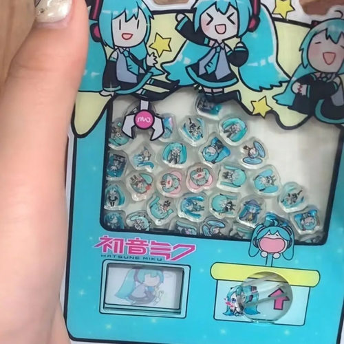 小红书同款初音伊卡扭蛋机亚克力