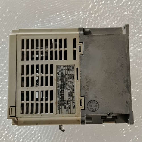 议价变频器CIMR－J7AA41P5   1.5kw380v