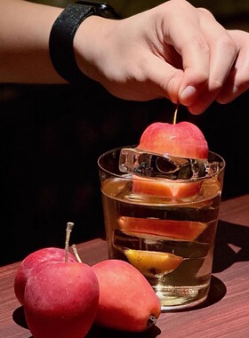 解构苹果马天尼杯结构苹果鸡尾酒杯解构水果柯林杯古典杯矮脚解构