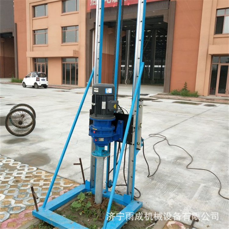 电动螺旋地桩打桩机 内燃式小型地基打桩机 光伏地桩打桩机 图片