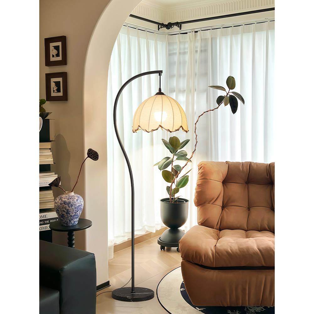 简约现代落地灯客厅沙发边卧室床头灯创意个性大气温馨立式台灯