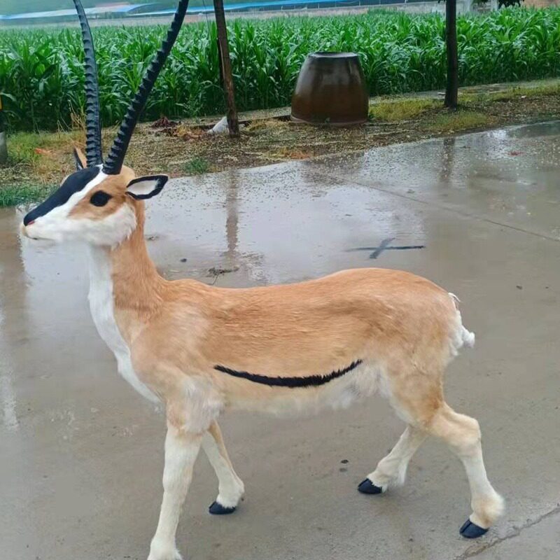 大型仿真梅花鹿模型摆件