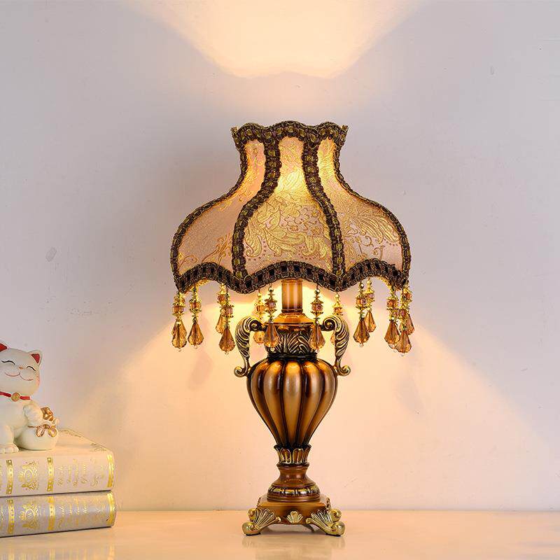 欧式客厅台灯轻奢复古美式古典高档奢华温馨浪漫婚房卧室床头柜灯