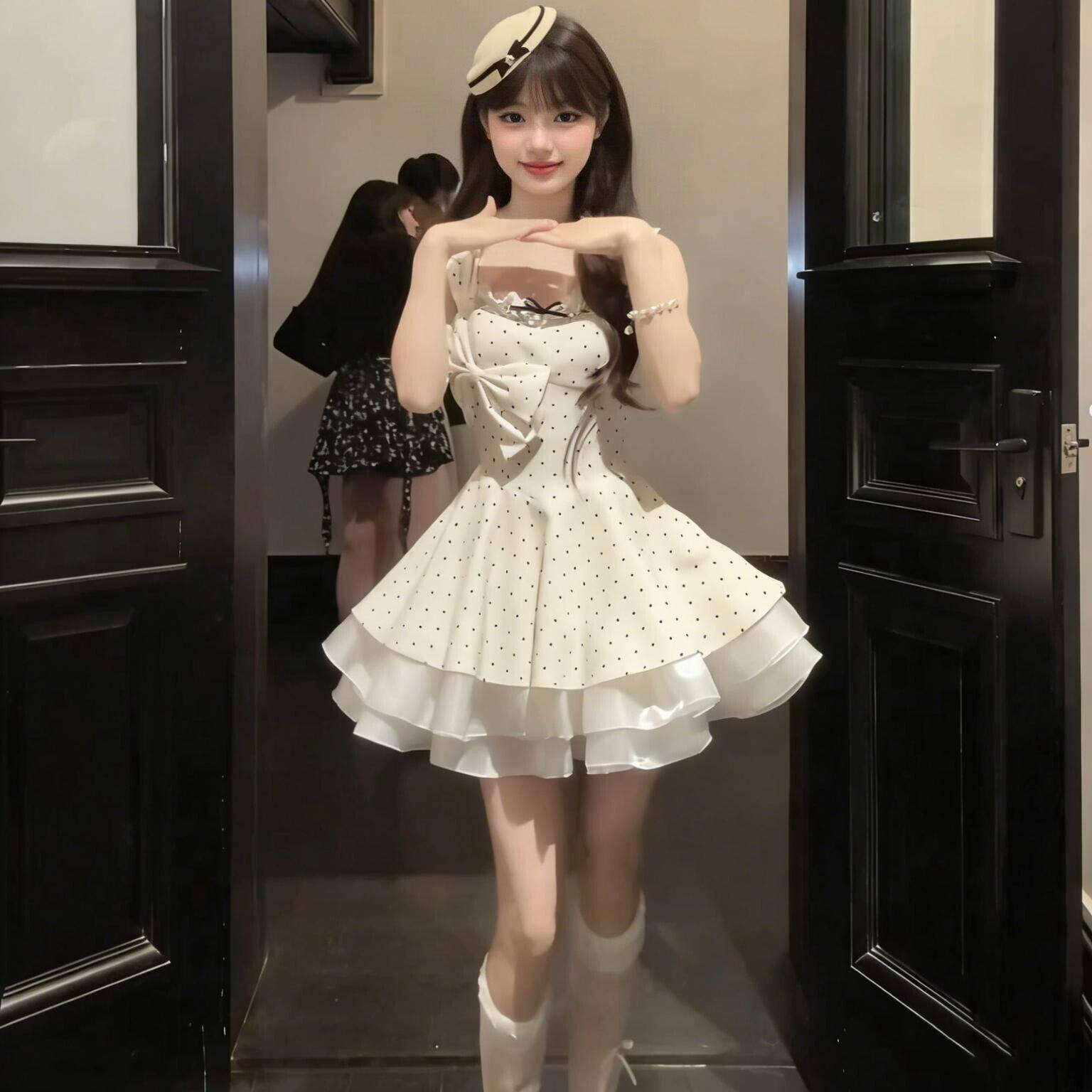 甜美miu系千金风波点连衣