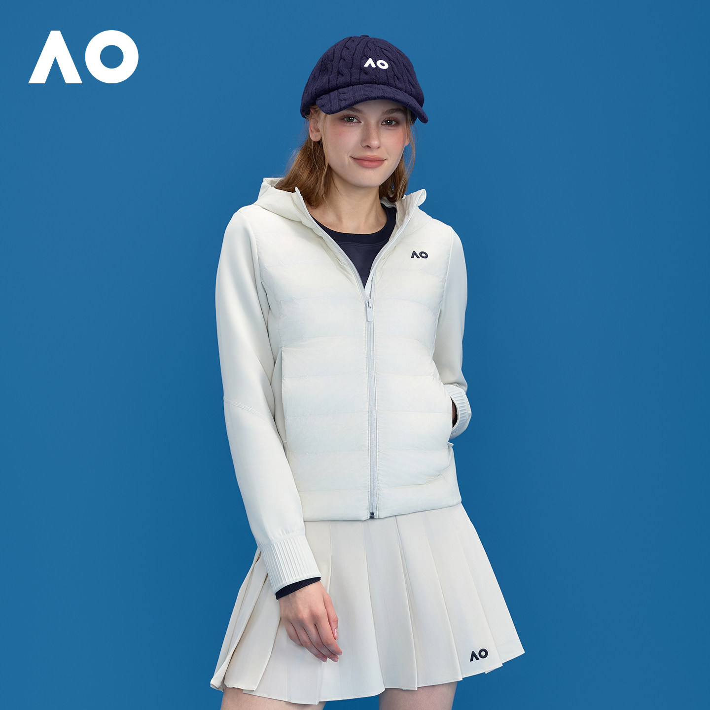 AO澳网25年秋冬新款拼接运动连帽短款羽绒女网球服保暖轻薄外套,运动服/休闲服装,运动羽绒服,淘宝优惠券,粉丝福利购,淘宝优惠卷