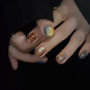 美甲 秋冬琥珀高级晕染纯手工穿戴甲温柔气质显白短款 秋日邂逅