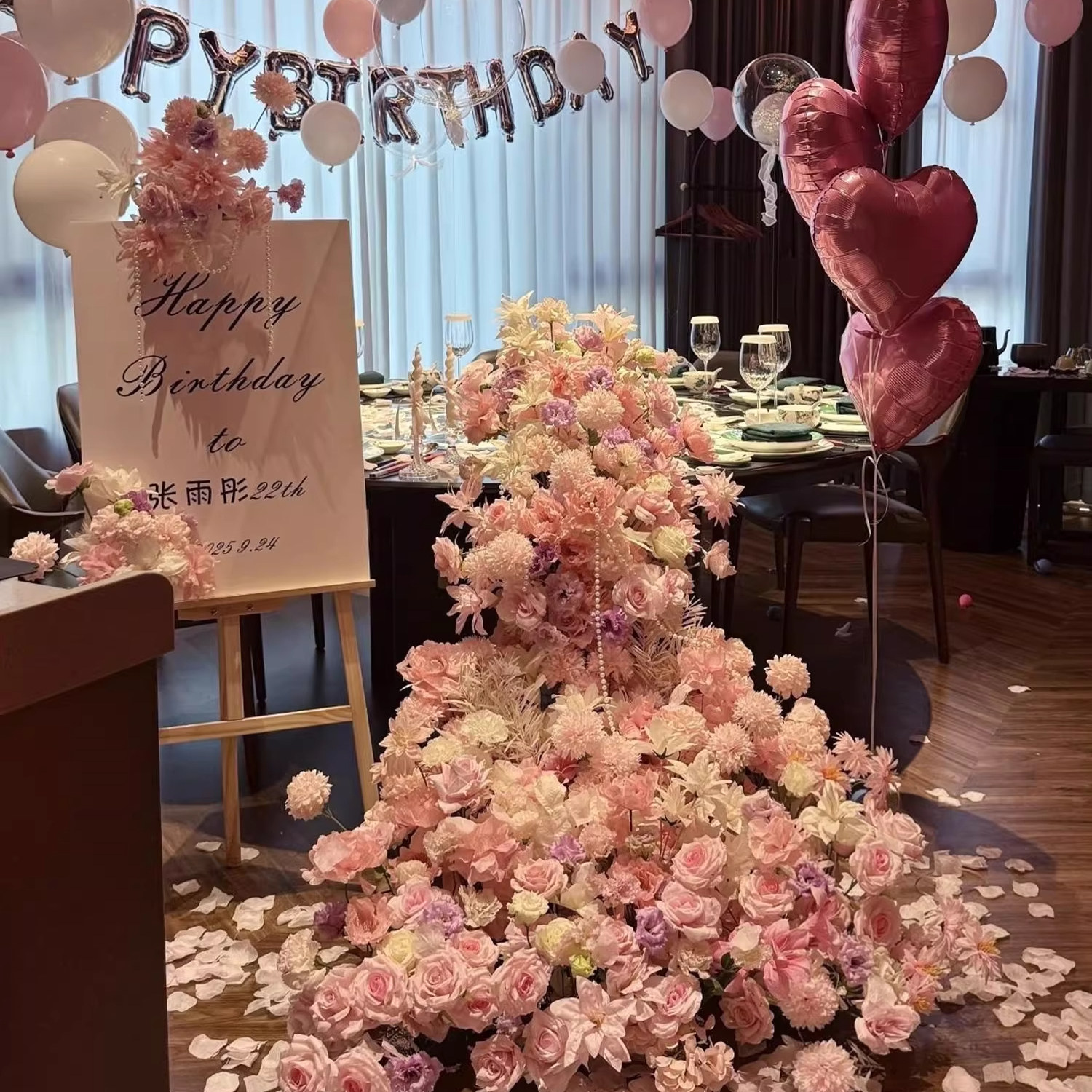 瀑布仿真花桌花高级感婚礼宴会花艺婚庆酒店场景装饰生日求婚布置