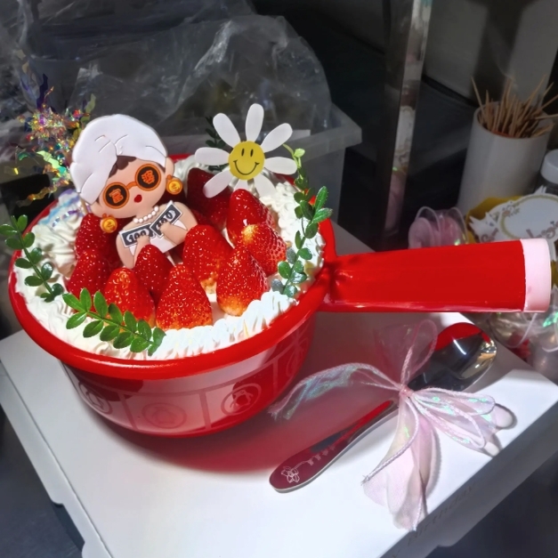 水瓢蛋糕网红跨年红色圣诞节搞怪水舀蛋糕杯蛋水瓢草莓桶蛋糕装饰