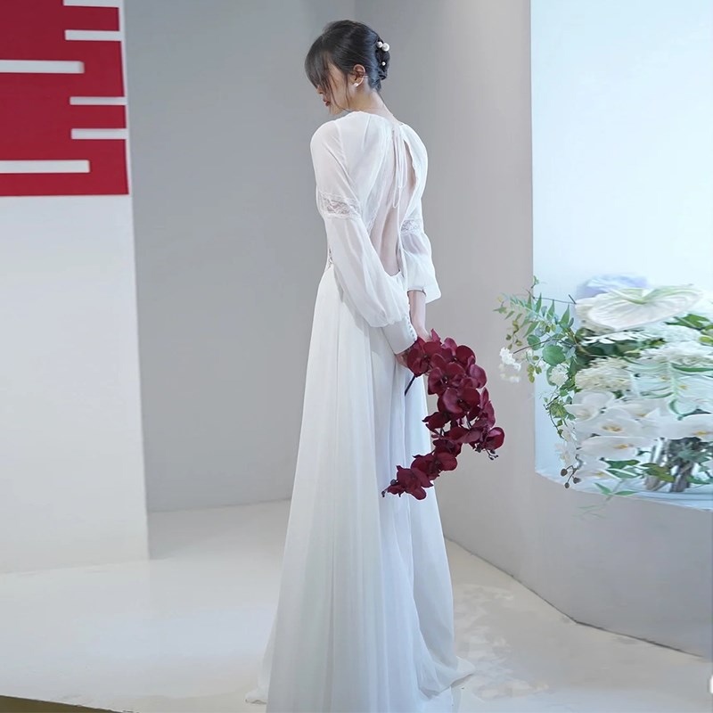 新品法式b轻婚纱晨袍新娘露背迎婚纱