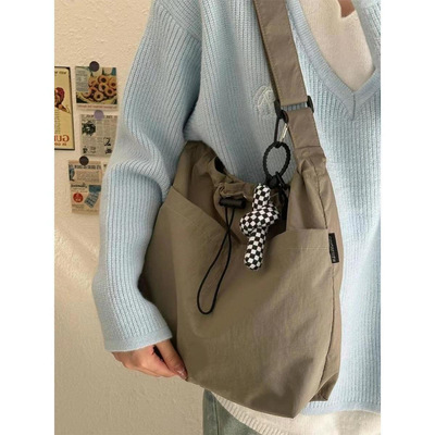 休闲包女2025时尚新款布包单肩大