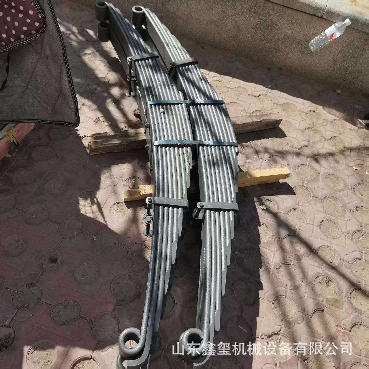 供应中国重汽豪沃配件DZ96319690060前钢板弹簧总成前钢板