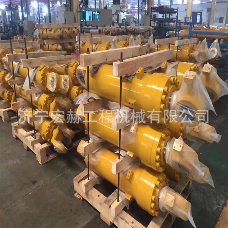 成工装载机动臂转向转斗液压缸