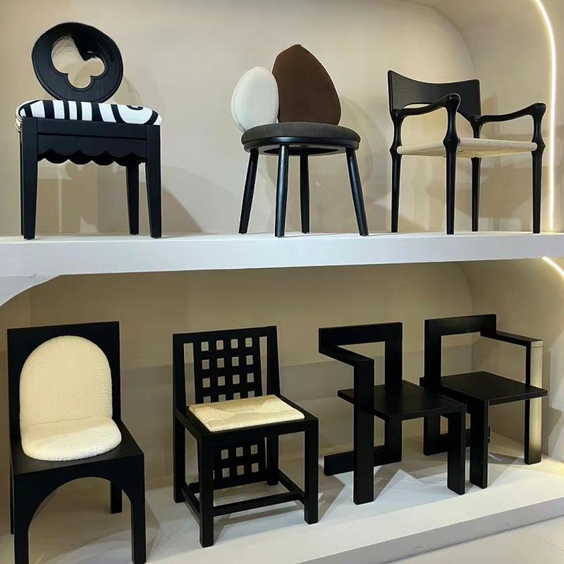 中古风餐桌椅子法式复古实木餐椅诧寂风家用设计师高颜值靠背凳子