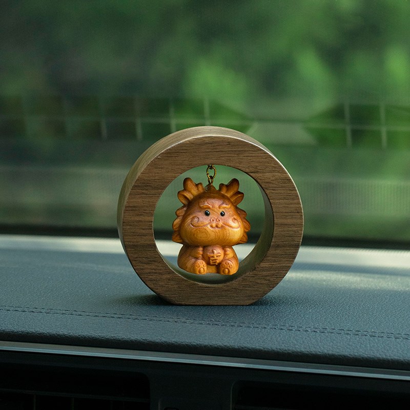 极速创意崖柏木j十二生肖汽车摆件车载车内中控台饰品桌面可爱木