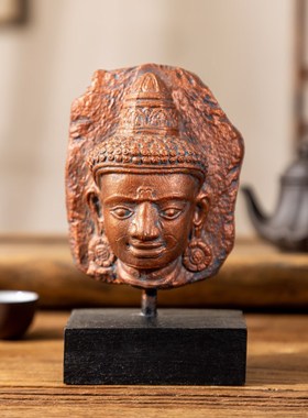 极速泰国砂岩g民俗人物装饰品桌面摆件东南亚风格客厅砂石浮雕禅