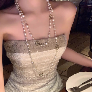 铜合金项链 矜贵小香风长款山茶花仿珍珠项链高级叠戴轻奢锁骨链