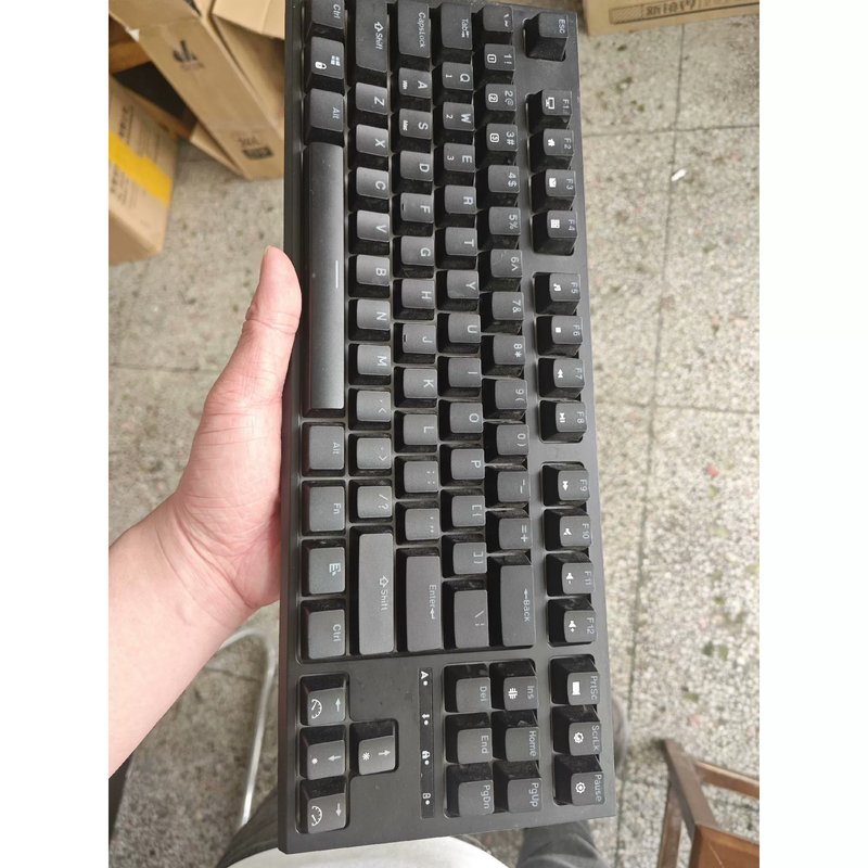 议价RK R87S 三模rgb 87键，成色如图，箱说全，配件有图片