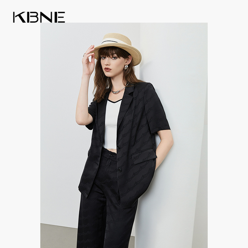 KBNE2025年新款小众不撞款套装短袖长裤又a又飒高端时尚洋气减龄
